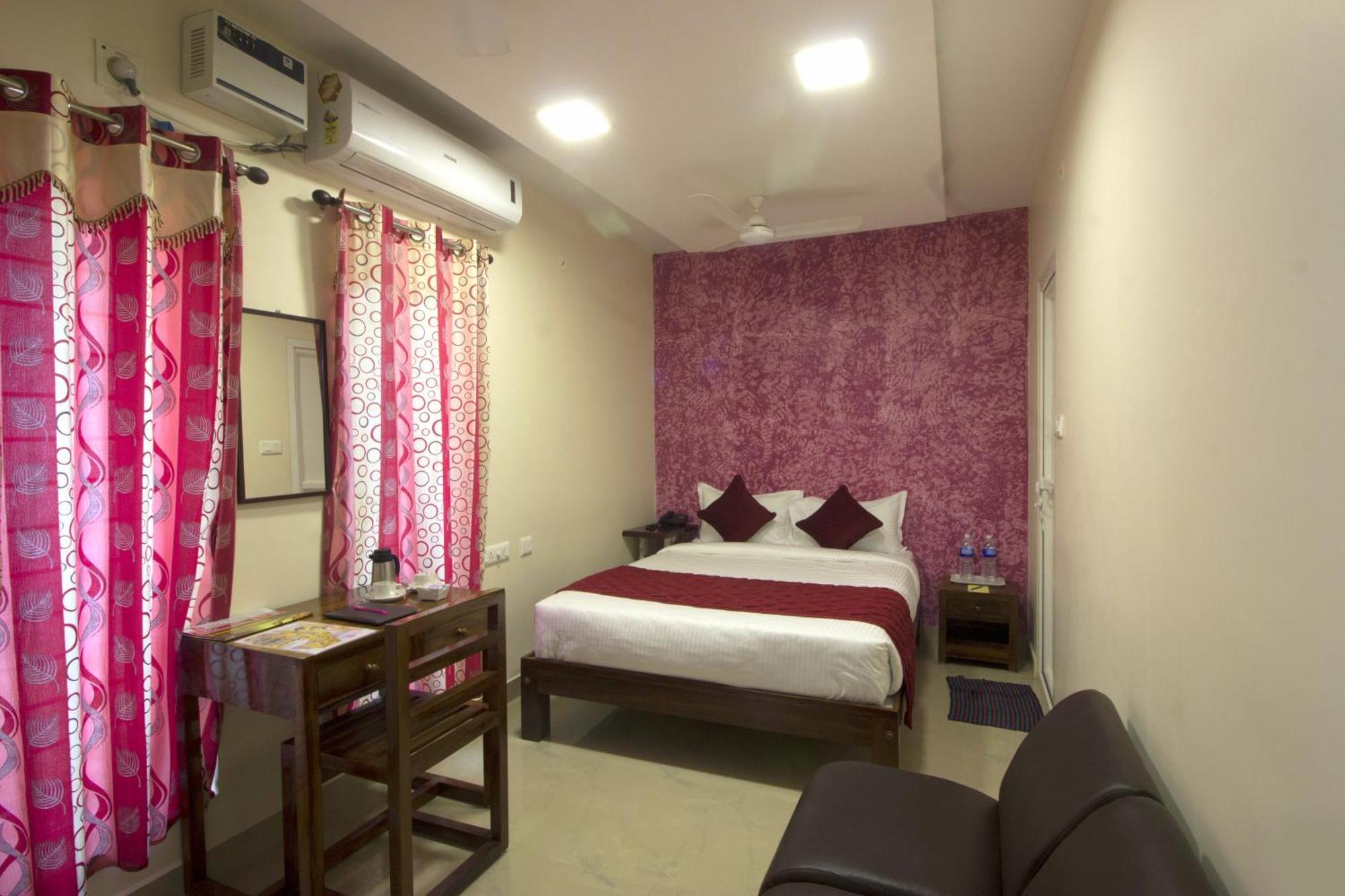 Serenity Sands Beach Resort Ποντισερί Εξωτερικό φωτογραφία