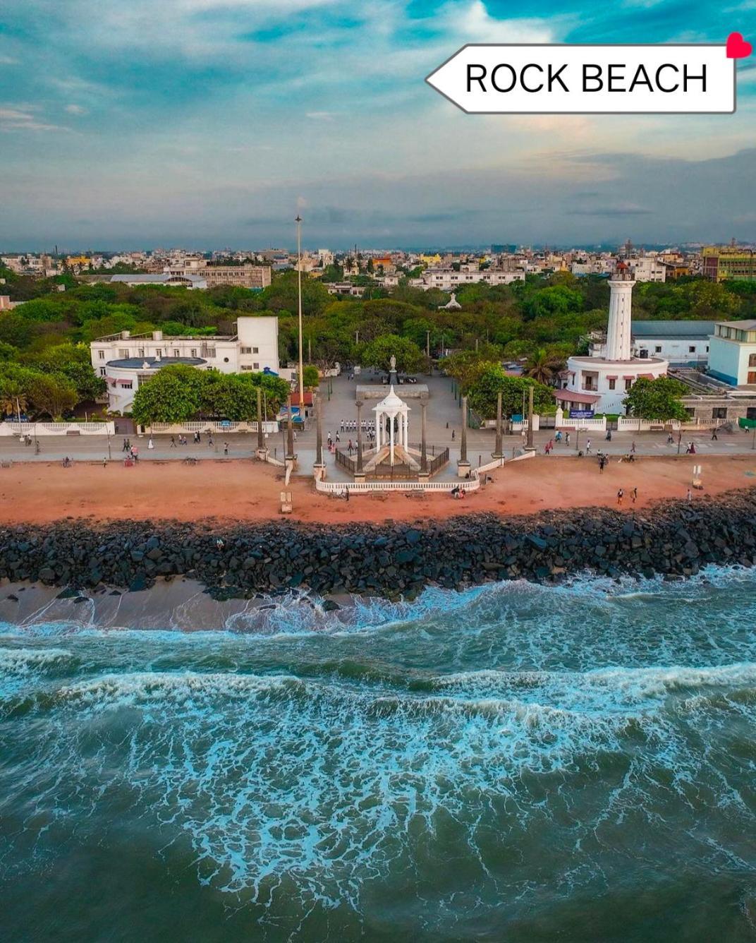 Serenity Sands Beach Resort Ποντισερί Εξωτερικό φωτογραφία